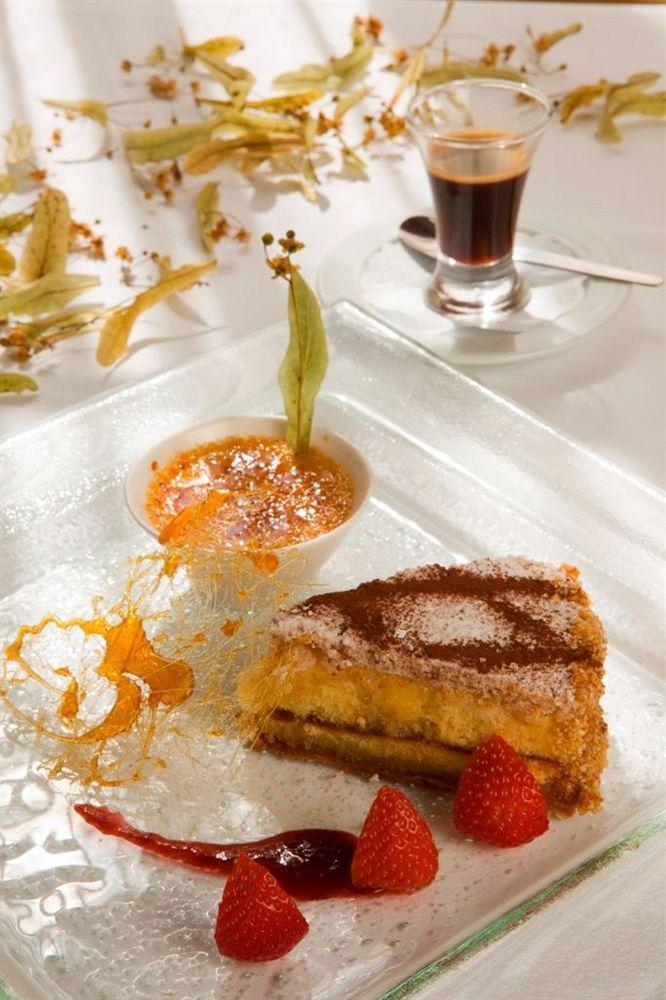 Grand Les Endroits Hotel 4*