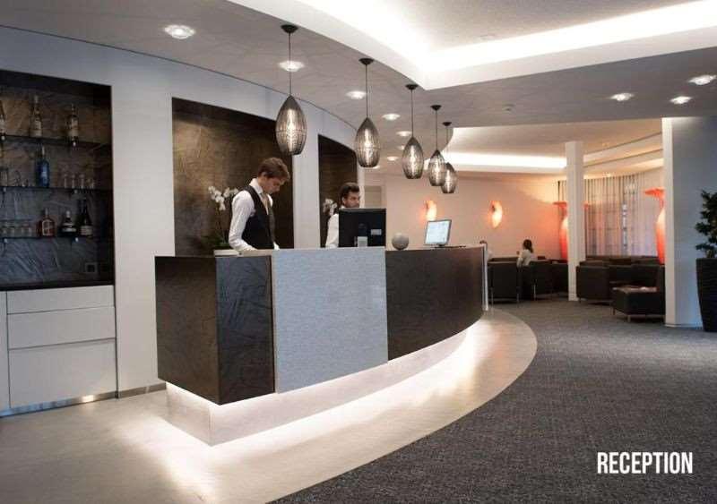 Grand Les Endroits Hotel